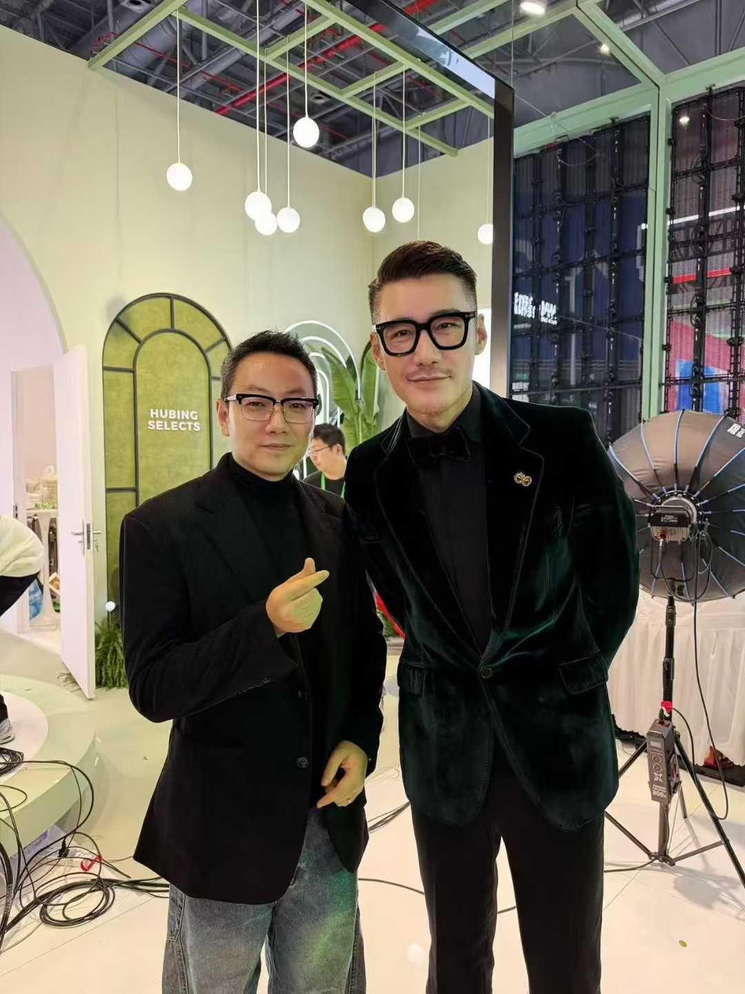 AR增强现实技术，探索未来数字化世界的突破性创新