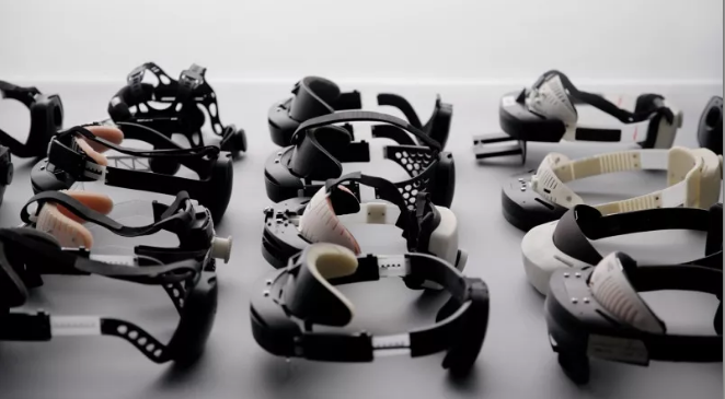 HoloLens 2的扬声器系统